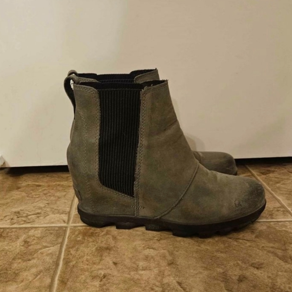 Sorel ankle boots